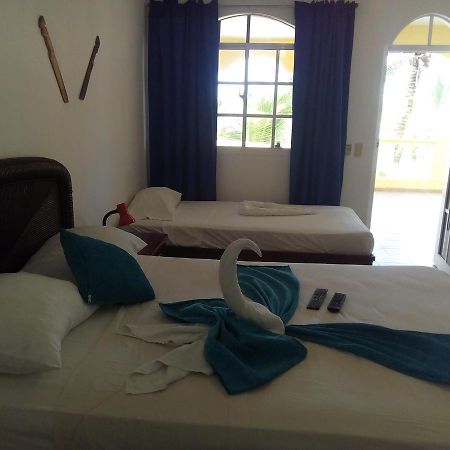 Hotel El Viejo Pirata Boca de Yuma Ngoại thất bức ảnh