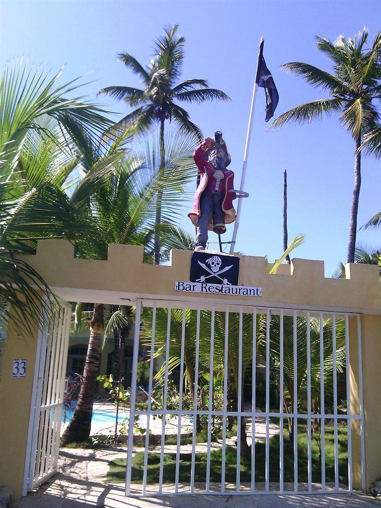Hotel El Viejo Pirata Boca de Yuma Ngoại thất bức ảnh