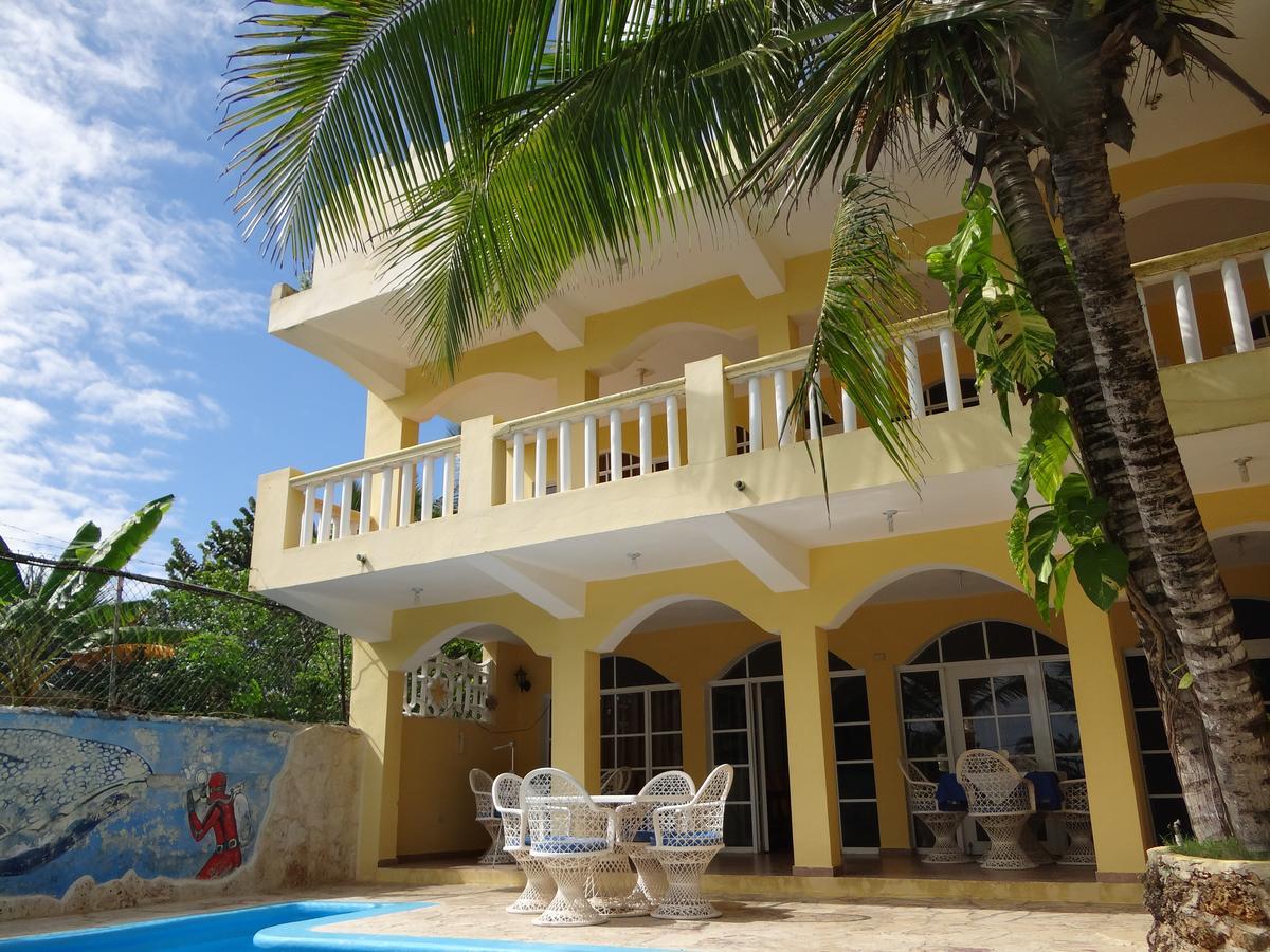 Hotel El Viejo Pirata Boca de Yuma Ngoại thất bức ảnh