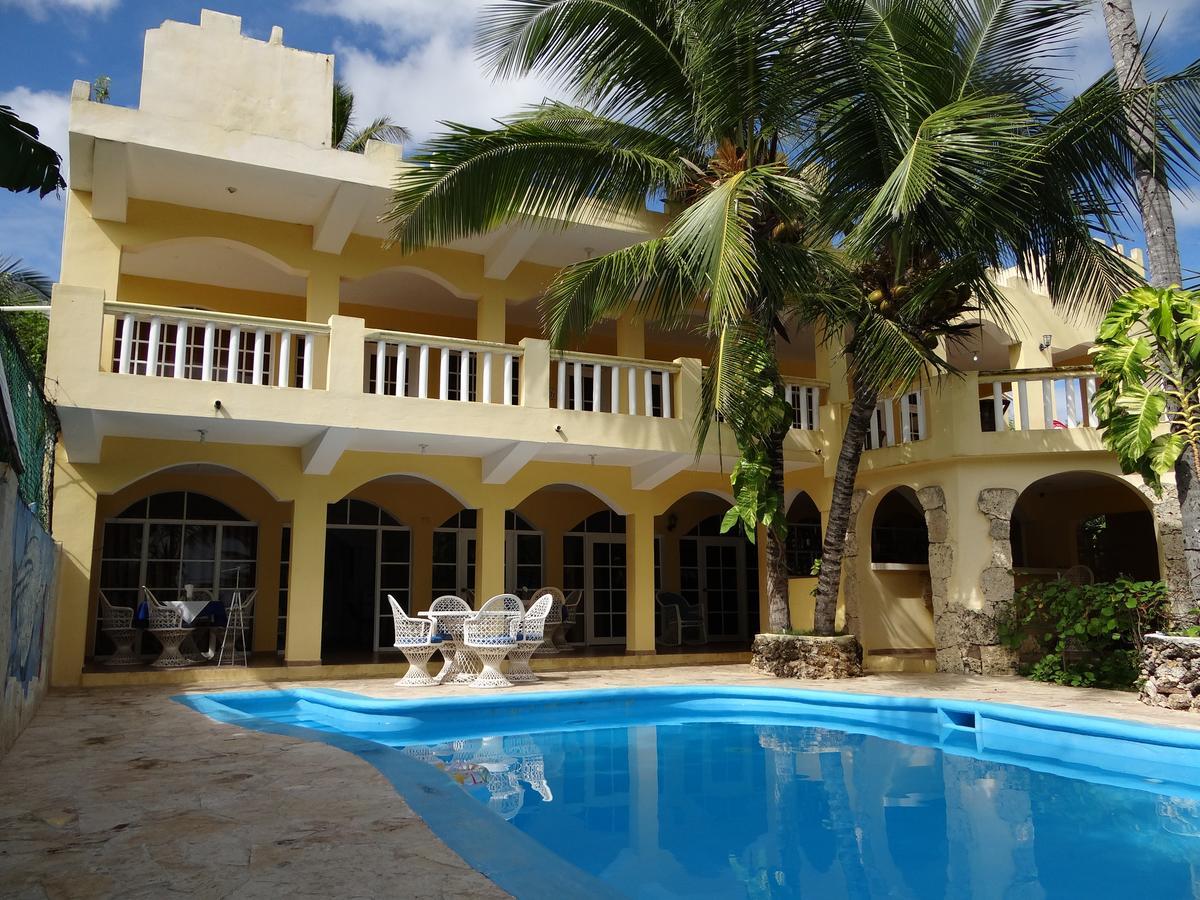 Hotel El Viejo Pirata Boca de Yuma Ngoại thất bức ảnh